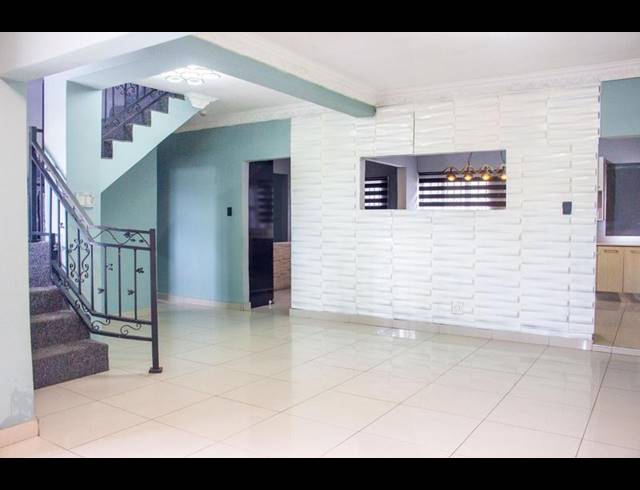 6 BEDROOM HOUSE FOR SALE IN EASTBURY